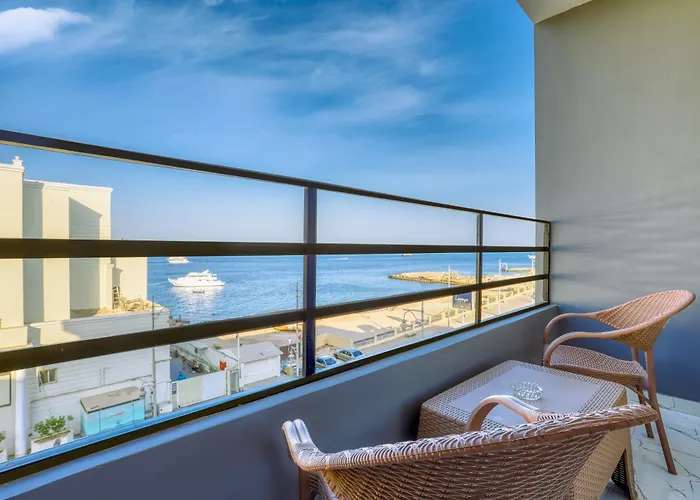 Peaks -la Prestigia R3 Luxury 1br Sea View Apartment